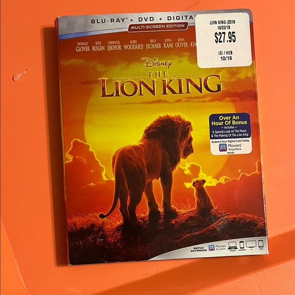 Disney Other - Disney The Lion King Blu‑ray/DVD - Orange & Yellow Sunset Art